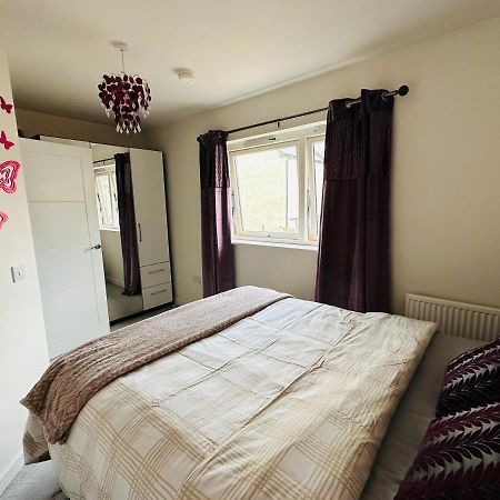 Modern 3 Bed Villa With Free Parking And Garden Close To City Center And Edinburgh Airport Εξωτερικό φωτογραφία