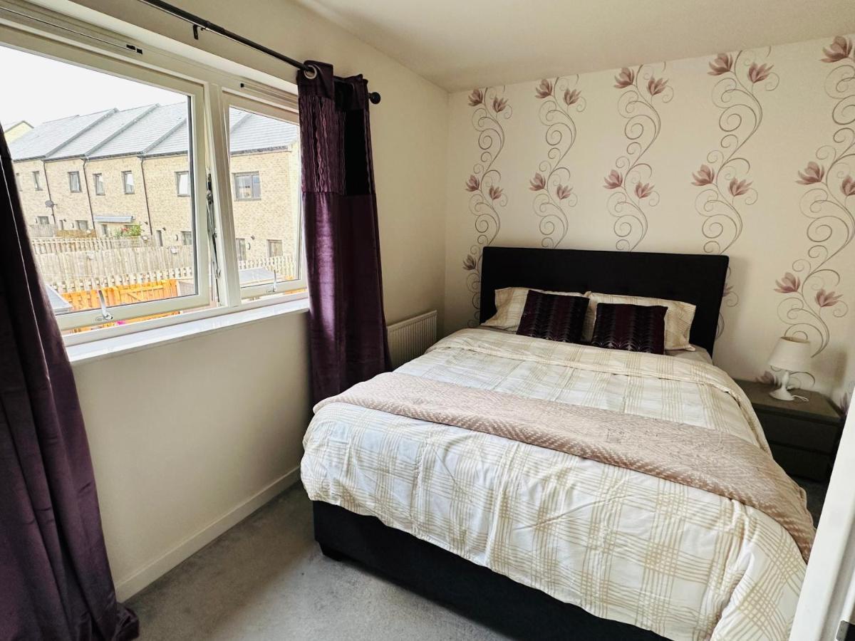 Modern 3 Bed Villa With Free Parking And Garden Close To City Center And Edinburgh Airport Εξωτερικό φωτογραφία