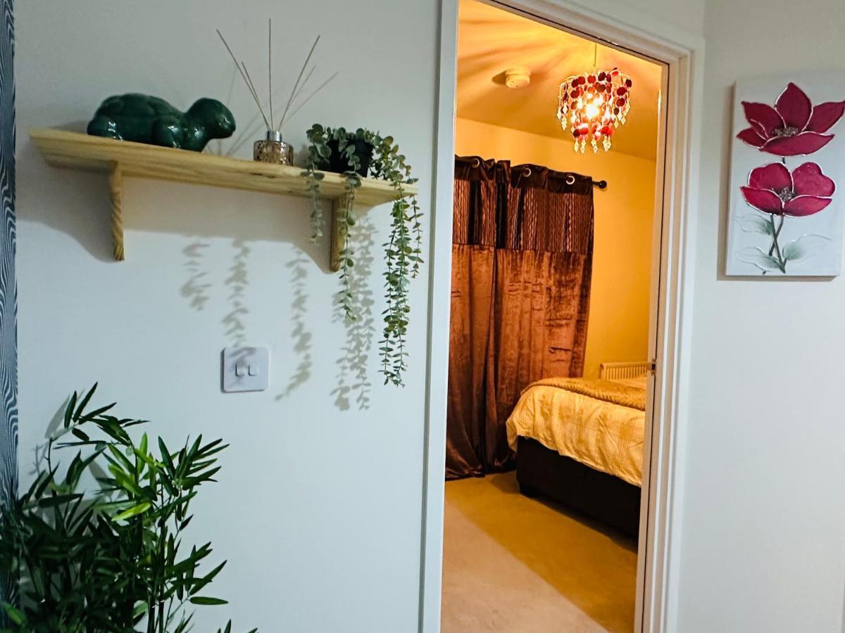 Modern 3 Bed Villa With Free Parking And Garden Close To City Center And Edinburgh Airport Εξωτερικό φωτογραφία