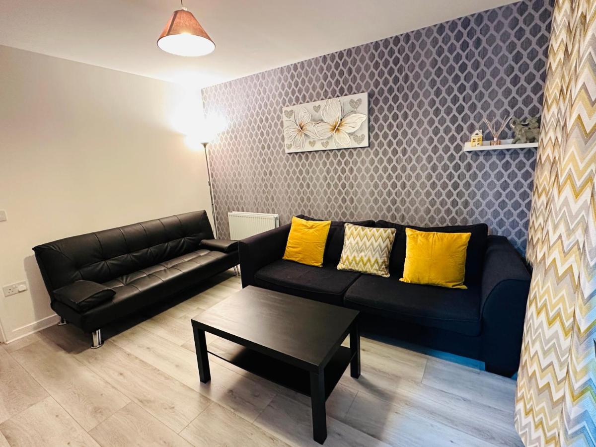 Modern 3 Bed Villa With Free Parking And Garden Close To City Center And Edinburgh Airport Εξωτερικό φωτογραφία